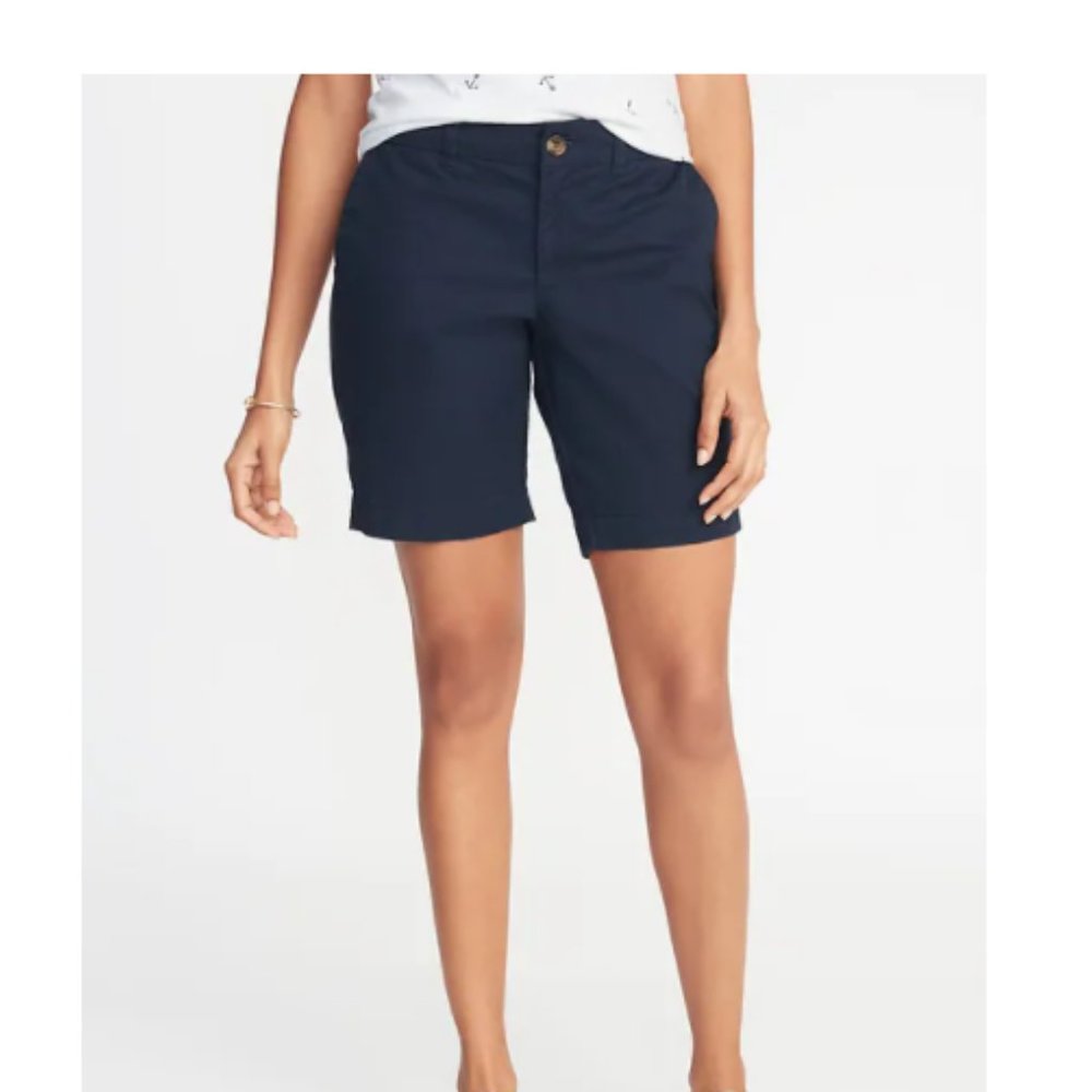 NEW Old Navy Size 2 Women's Navy Blue Chino Bermudas Shorts